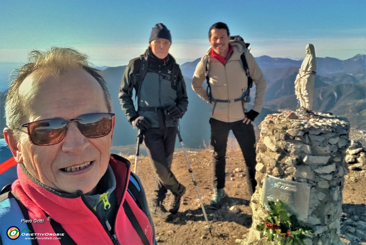 02 Alla Madonnina del Costone (1195 m) da casa-Zogno (325 m).jpg
